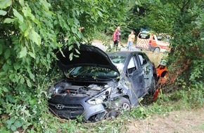 Polizei Rheinisch-Bergischer Kreis: POL-RBK: Kürten - Schwerer Verkehrsunfall mit zwei Verletzten