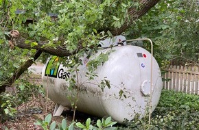 Feuerwehr Dorsten: FW-Dorsten: +++ Austritt im Freien +++