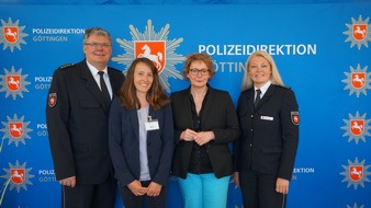 Polizeidirektion Göttingen: POL-GOE: Niedersachsens Ministerin für Inneres und Sport erhält Einblicke in die Polizeidirektion Göttingen: Daniela Behrens besucht südlichste niedersächsische Polizeibehörde