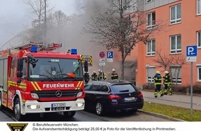 Feuerwehr München: FW-M: Rauchentwicklung im Treppenhaus (Harthof)