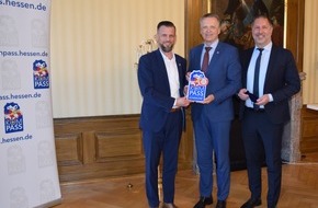 Polizeipräsidium Südosthessen: POL-OF: Langenselbold für starkes Sicherheitsengagement mit KOMPASS-Sicherheitssiegel ausgezeichnet