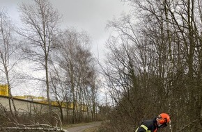 Feuerwehr Schermbeck: FW-Schermbeck: Sturmtief Klaus sorgte für Sturmschaden