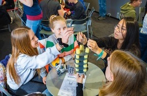 Programm COACHING4FUTURE der Baden-Württemberg Stiftung gGmbH: Fellbacher Schulklassen experimentieren im Hightech-Truck (31.03.-02.04.)
