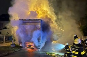 Feuerwehr München: FW-M: Zwei Brände in der Nacht (Westpark und Moosach)
