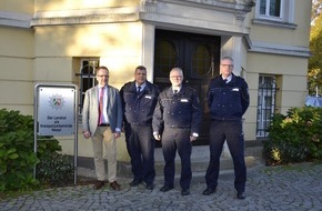 Kreispolizeibehörde Wesel: POL-WES: Schermbeck - Landrat Dr. Müller richtet "Bürgersprechstunde" in Schermbeck ein