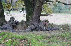 Territoriales Führungskommando der Bundeswehr: Gefechtsschießen, Checkpoint-Ausbildung, Objektschutz - bis zum 3. Mai 2024 üben nordrhein-westfälische Heimatschutzkräfte in Münster-Handorf und in der Wahner Heide bei Troisdorf Altenrath