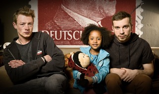 ZDF: ZDF/ Quantum, Das kleine Fernsehspiel dreht neue Dramedy-Serie / Drehstart für neue ZDF-Koproduktion "Familie Braun" (FOTO)
