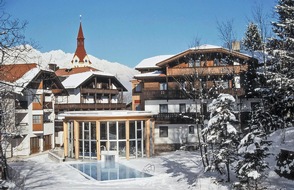alltours flugreisen gmbh: alltours baut "Rund-um-Sorglos-Angebote" im Ski-Winter weiter aus / Hotel, Ausrüstung, Skipass aus einer Hand und viele Preisvorteile