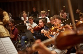 Deutscher Musikrat gGmbH: Bundesjugendorchester auf Sommertournee mit Martynas Levickis und Clemens Schuldt