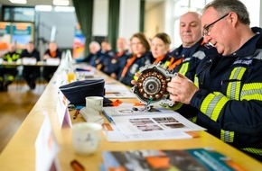 PAUL MÜLLER GmbH: Balver Unternehmen macht Feuerwehren fit für Einsätze mit Elektrofahrzeugen