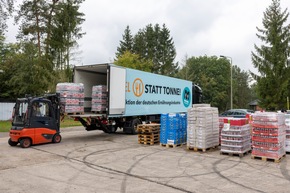 Aktionswoche gegen Lebensmittelverschwendung: Ernährungsindustrie spendet LKW-Kühlaufleger an die Tafel Sachsen-Anhalt