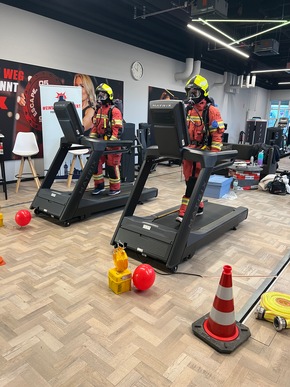 FW-Velbert: Erfolgreicher 24-Stunden-Spendenlauf zugunsten der Mary-Ward-Stiftung