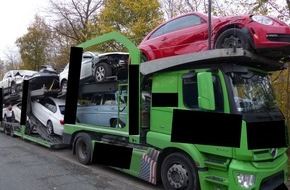 Polizeiinspektion Cuxhaven: POL-CUX: Zweimal Verkehrsunfallflucht+++Verkehrsunfall in Langen+++Autotransporter zu hoch+++Einbruch in Langen+++Einbruchsversuch in Cuxhaven+++Vier Glätteunfälle auf der A 27