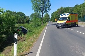 Polizeiinspektion Stade: POL-STD: BMW-Fahrer kommt alkoholisiert von der Bundesstraße ab und überschlägt sich mit seinem Fahrzeug