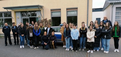 Polizeidirektion Montabaur: POL-PDMT: "Girls'Day 2023" bei der Polizeiinspektion Hachenburg