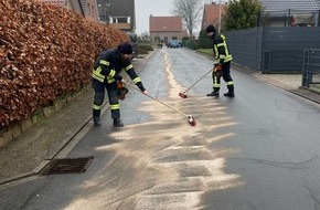 Feuerwehr Schermbeck: FW-Schermbeck: Zwei Ölspuren für den Löschzug Altschermbeck