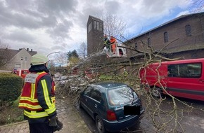 Feuerwehr Bochum: FW-BO: Viele Unwetter-Einsätze am Samstag für die Feuerwehr Bochum