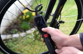 TÜV SÜD: TÜV SÜD-Tipps zum Kauf von Akku-Luftpumpen