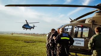 Bundespolizeidirektion Stuttgart: BPOLD S: Deutsch-schweizerischer Fahndungseinsatz mit Hubschraubern