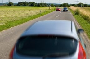 Deutscher Verkehrssicherheitsrat e.V.: Überholen? Im Zweifel nie! / DVR gibt Tipps zum sicheren Verhalten auf Landstraßen (BILD)
