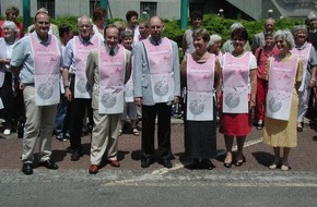 Schweiz. Alzheimervereinigung: Weltalzheimertag 21. September 2002 : Alzheimer... geht uns alle an