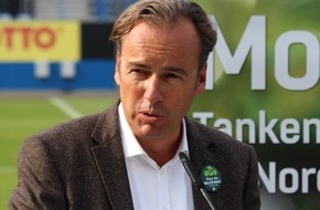 Baltic Business Angels Schleswig-Holstein e.V.: Wirtschaftsminister Claus Ruhe Madsen zeichnet schleswig-holsteinische Business Angels Matthias Damerow und Axel Niesing aus