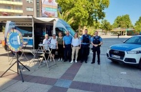 Polizeipräsidium Rheinpfalz: POL-PPRP: Präventionsexperten vor Ort: Positive Bilanz der Informationsveranstaltungen am Berliner Platz