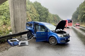 Freiwillige Feuerwehr Alpen: FW Alpen: Schwerer Verkehrsunfall auf der A57