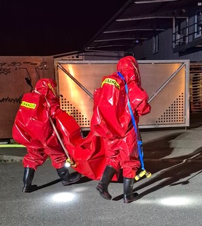 FW Konstanz: Einheitsübergreifende Gefahrstoffübung der Feuerwehr Konstanz