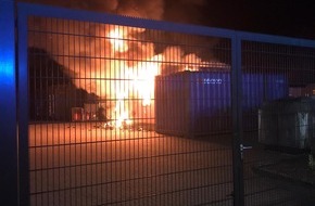 Kreisfeuerwehrverband Rendsburg-Eckernförde: FW-RD: Feuer beim Abfallwirtschaftshof sorgte für eine große Rauchentwicklung In der St. Peter-Ording-Str., in Rendsburg, kam es gestern (13.03.2020) zu einem Feuer eines Bürocontainers.