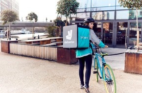 Deliveroo: Deliveroo verzeichnet 2016 ein Wachstum von 200% bei Mittags-Bestellungen und verhilft deutschen Restaurants zu signifikantem Umsatzwachstum