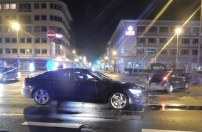 Polizeipräsidium Koblenz: POL-PPKO: Koblenz: Unfall auf dem Friedrich-Ebert-Ring - rund 125.000 Euro Sachschaden