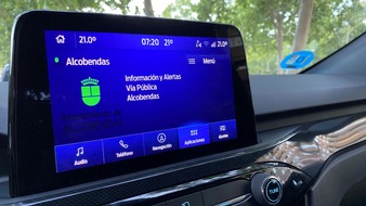Ford-Werke GmbH: Ford erprobt Messaging-System mit kommunaler Daten-Anbindung für sicheres und effizientes Fahren in der Stadt