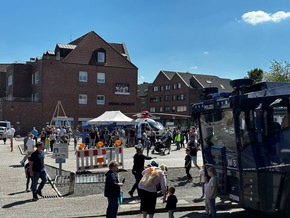 POL-EL: Emsland/Grafschaft Bentheim - Ausgelassene Stimmung beim Tag der offenen Tür der Polizeiinspektion Emsland/Grafschaft Bentheim