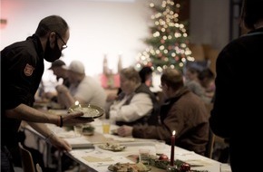 LIDL Schweiz: Lidl Svizzera sostiene le feste di Natale dell'Esercito della salvezza svizzero / 44'000 franchi per le persone in condizioni di povertà