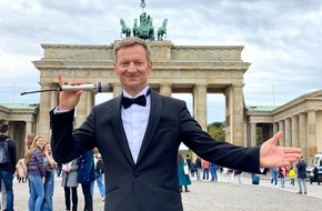 rbb - Rundfunk Berlin-Brandenburg: Michael Kessler macht Berlin zur Bühne: "Showtime, Herr Kessler" am 26. November im rbb Fernsehen