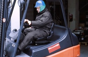 BG BAU Berufsgenossenschaft der Bauwirtschaft: Bauarbeit im Winter - Sicher Arbeiten bei Kälte, Eis und Schnee