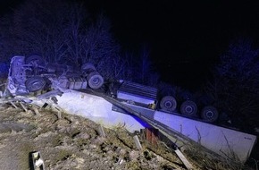 PASt (KvD) - Polizeipräsidium Westhessen: POL-WI: Verkehrsunfall mit Personenschaden, umgestürzter Sattelzug, A 3, zwischen Idstein und Bad Camberg, Donnerstag, 09.01.2025, 21:42 Uhr
