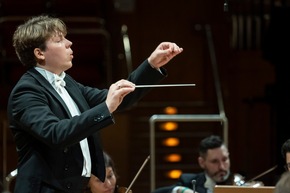 Martijn Dendievel gewinnt Deutschen Dirigentenpreis 2021