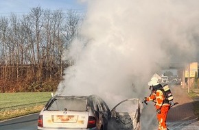 Feuerwehr Minden: FW Minden: PKW im Vollbrand