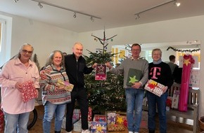 Deutsche Telekom AG: Weihnachtsgeschenke f&uuml;r 280 Kinder mit Hilfe der Telekom
