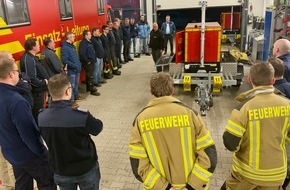 Kreisfeuerwehr Oldenburg: FW-OLL: Offizielle Indienststellung der Fachgruppe Elektro und &Uuml;bergabe von Notstromersatzanlagen