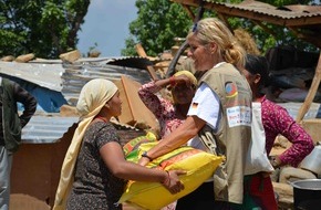 Aktion Deutschland Hilft e.V.: Trotz Auflage durch Nepals Regierung können Spendengelder von "Aktion Deutschland Hilft" direkt eingesetzt werden / Allerdings Probleme bei Materialbeschaffung / Spendenstand: 8,6 Millionen Euro