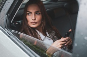 bonus.ch S.A.: bonus.ch sur l'assurance automobile : près de 50% des assuré(e)s frappé(e)s par une hausse des primes en Suisse