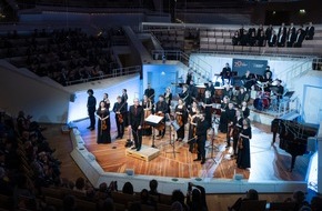 Deutscher Musikrat gGmbH: Bundesjugendorchester, Bundesjugendchor, Bundesjazzorchester beim EURO 2024 Final Draw am 2.12.2023 in der Elphi mit Jonas Kaufmann und David Garrett - LIVE im ZDF