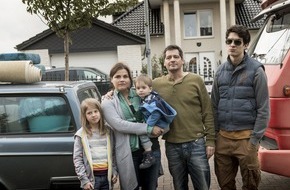 ZDF: "Bloß kein Stress": ZDF-Komödie mit Katharina Wackernagel, Fritz Karl, Rike Schmid und Oliver Wnuk (FOTO)