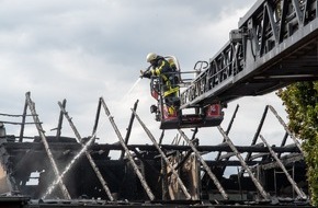 Feuerwehr Bochum: FW-BO: Brand eines Gartenmaschinenhändlers