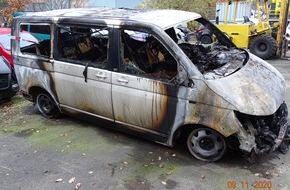 Polizeidirektion Bad Segeberg: POL-SE: Quickborn - Fahrzeugbrand am AKN Bahnhof - Polizei sucht Zeugen