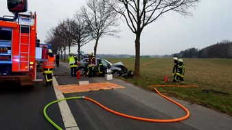 Feuerwehr Recklinghausen: FW-RE: Verkehrsunfall mit einer schwer verletzten Person