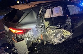 Kreispolizeibeh&ouml;rde Rhein-Kreis Neuss: POL-NE: Flucht vor der Polizei endet mit Unfall